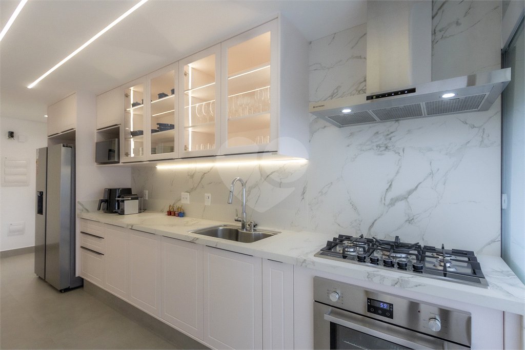 Apartamento à venda com 3 suítes em Vila Mogilar, Mogi das Cruzes, SP
