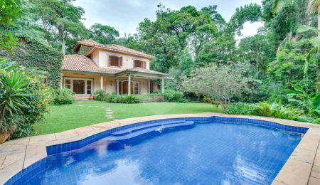 Casa à venda com 4 suítes no condomínio Chácara Flora, São Paulo - SP