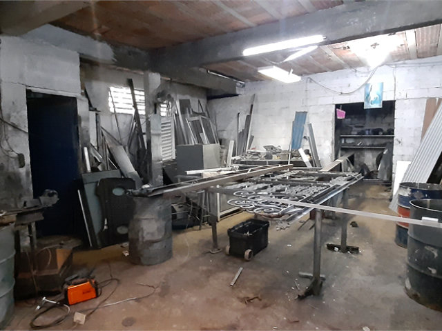 Sobrado à venda com 3 quartos, sendo 1 suíte,  em Serra da Cantareira, Mairiporã, SP