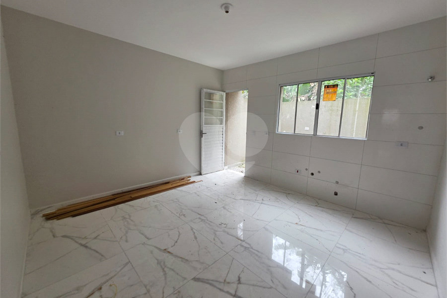Sobrado à venda com 2 quartos, sendo 1 suíte, em Vila Clarice, São Paulo, SP