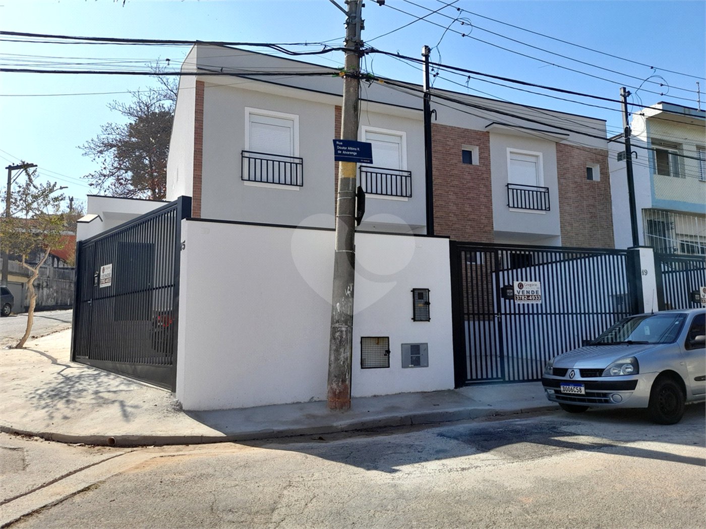Sobrado à venda com 2 suítes em Vila Universitária, São Paulo, SP