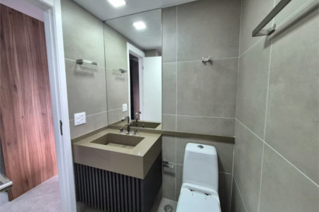Apartamento à venda com 4 quartos, sendo 2 suítes,  em Jardim Vazani, São Paulo, SP