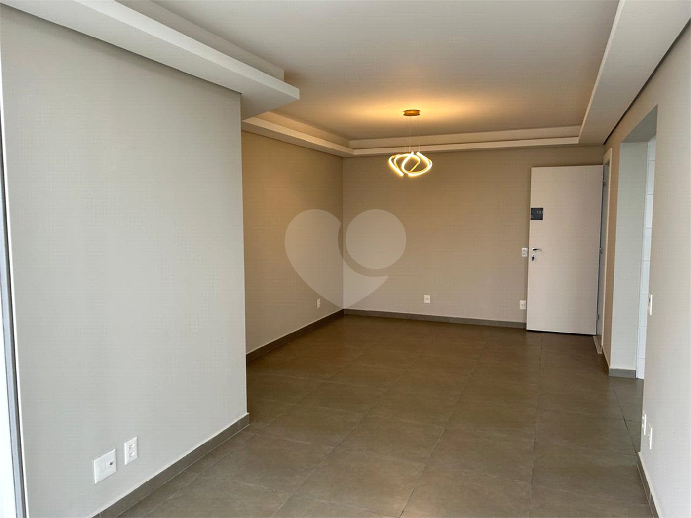 Apartamento à venda com 3 quartos, sendo 1 suíte, em Jardim Caboré, São Paulo, SP