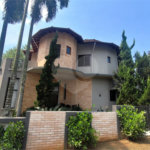 Casa à venda ou para alugar com 4 quartos, sendo 2 suítes, no condomínio Cantareira, Mairiporã - SP