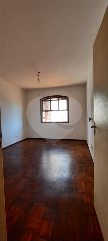 Sobrado à venda com 3 quartos, sendo 1 suíte, em Vila Firmiano Pinto, São Paulo, SP
