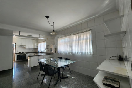 Sobrado à venda com 3 quartos, sendo 1 suíte,  em Vila Constança, São Paulo, SP