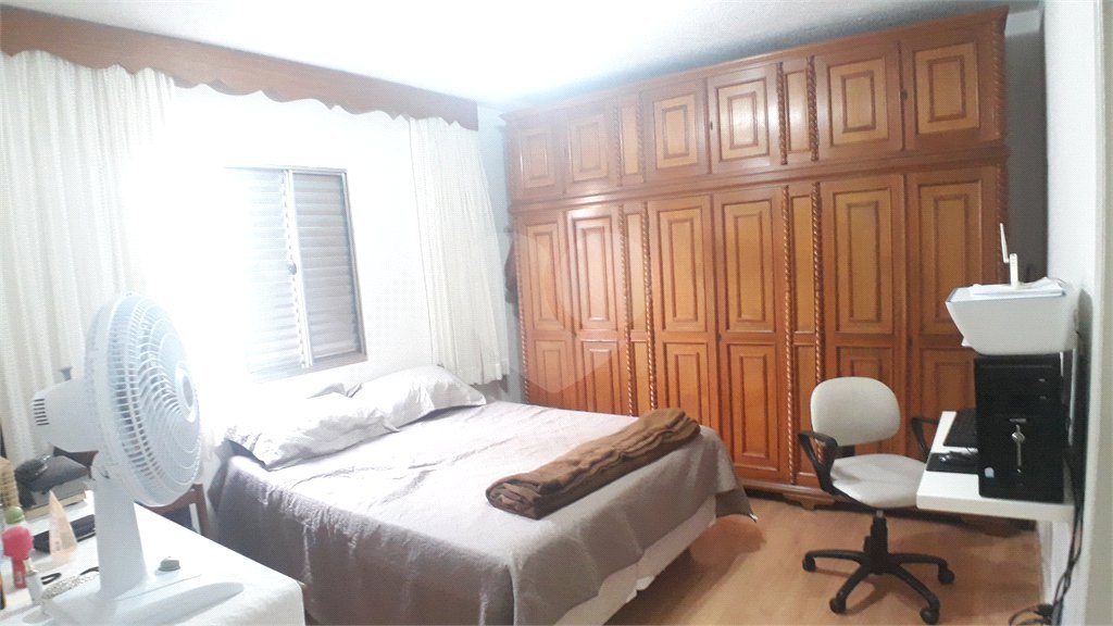 Casa Térrea à venda com 4 quartos, sendo 1 suíte, em Vila Romero, São Paulo, SP