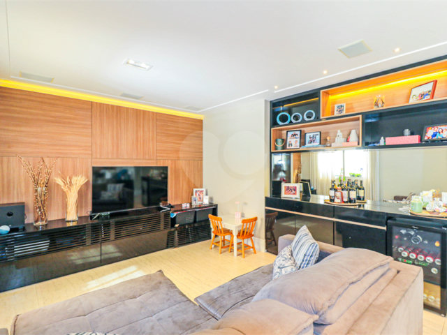 Apartamento à venda com 3 suítes em Brooklin, São Paulo, SP