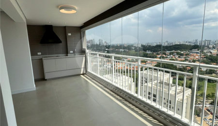 Apartamento à venda com 3 quartos, sendo 1 suíte,  em Vila Anastácio, São Paulo, SP