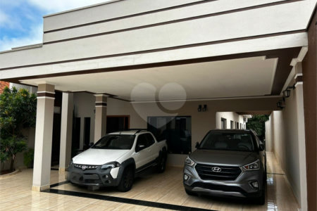 Casa à venda com 3 quartos, sendo 1 suíte, no Centro, Itapetininga, SP