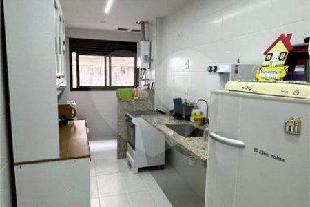 Apartamento à venda com 3 quartos, sendo 1 suíte, em Vila Nova, Cabo Frio, RJ