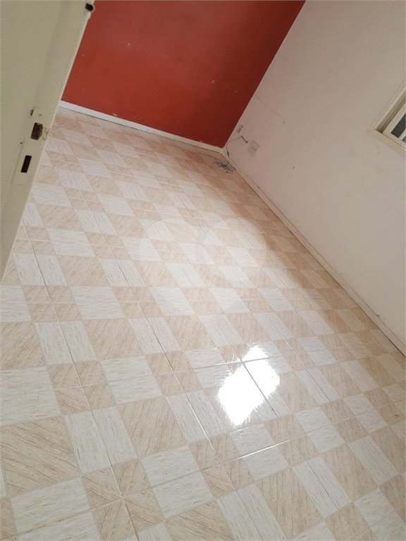 Sobrado à venda com 2 quartos em Vila Perreli, Poá, SP