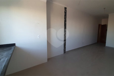 Casa à venda com 2 quartos no condomínio Residencial Luta, São Paulo - SP