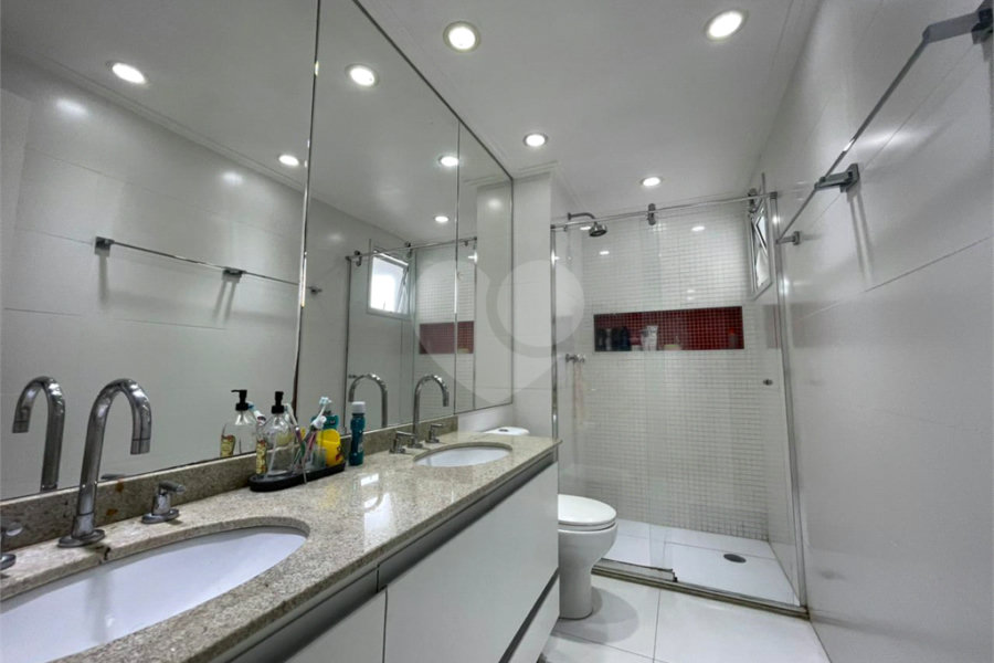 Apartamento à venda com 3 suítes em Santa Teresinha, São Paulo, SP