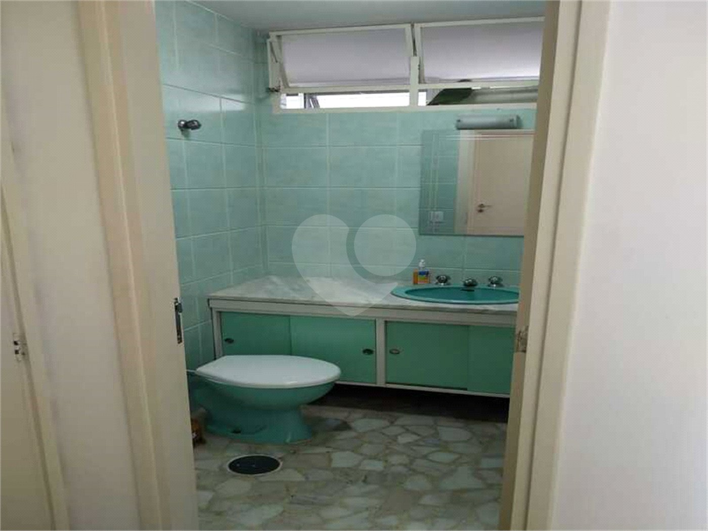 Apartamento à venda com 3 quartos, sendo 1 suíte, em Pinheiros, São Paulo, SP