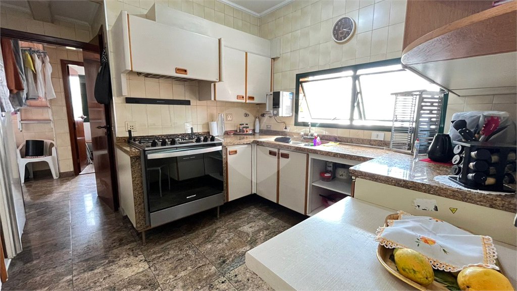 Apartamento à venda com 3 suítes em Moema, São Paulo, SP