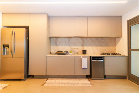Apartamento à venda com 3 quartos, sendo 1 suíte, em Vila Mariana, São Paulo, SP