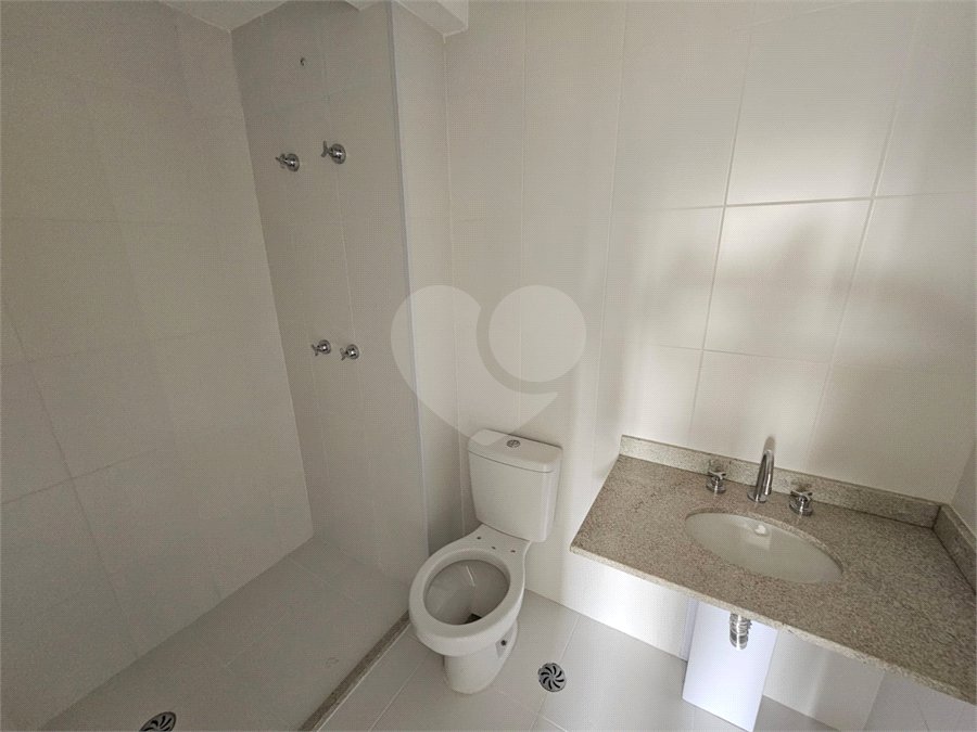 Apartamento à venda com 3 quartos, sendo 1 suíte, em Alto da Boa Vista, São Paulo, SP