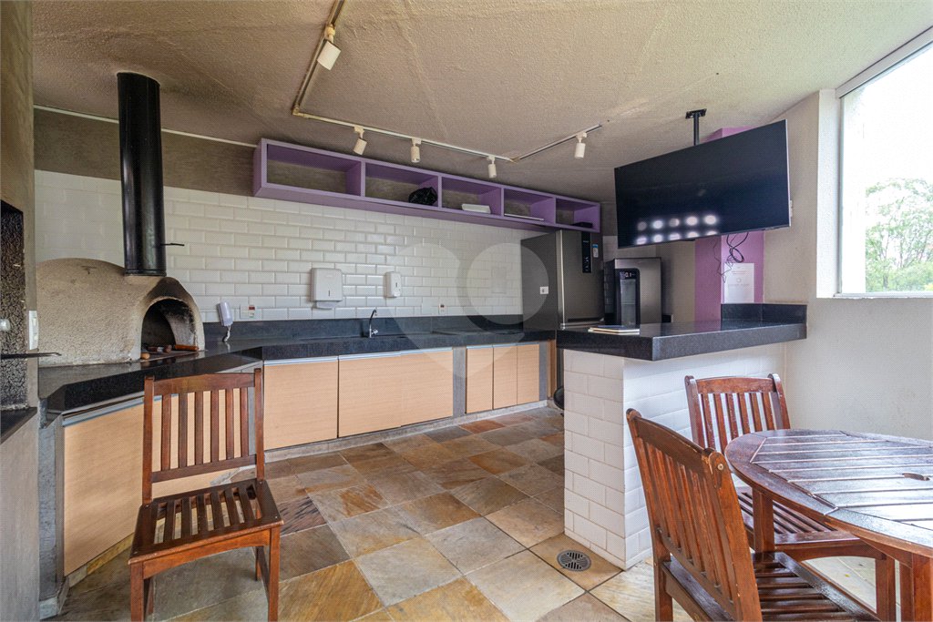 Apartamento à venda com 3 quartos, sendo 1 suíte,  em Morumbi, São Paulo, SP