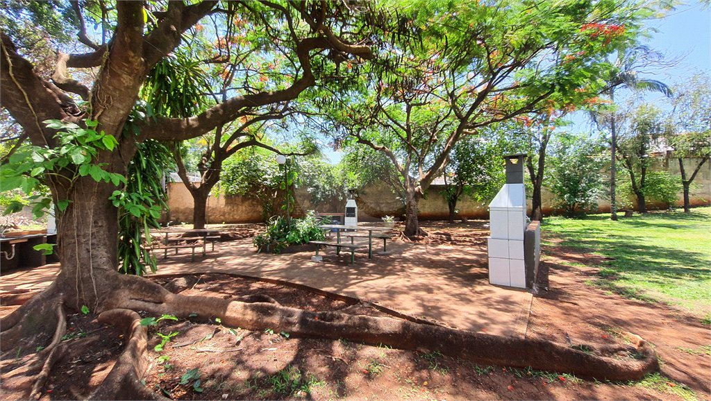Apartamento à venda com 3 quartos, sendo 1 suíte, em Parque Industrial Lagoinha, Ribeirão Preto, SP