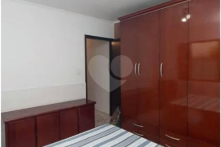 Casa Térrea à venda com 4 quartos, sendo 1 suíte,  em Vila Mazzei, São Paulo, SP