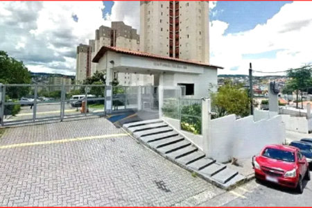 Sobrado à venda com 3 quartos, sendo 1 suíte, em Vila Nivi, São Paulo, SP