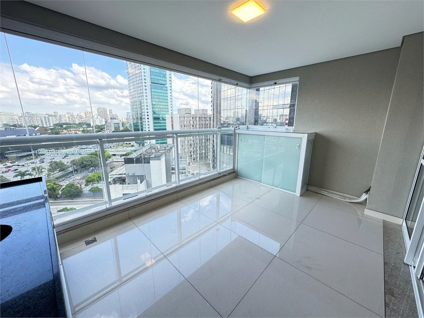 Apartamento à venda com 3 quartos, sendo 1 suíte, em Pinheiros, São Paulo, SP