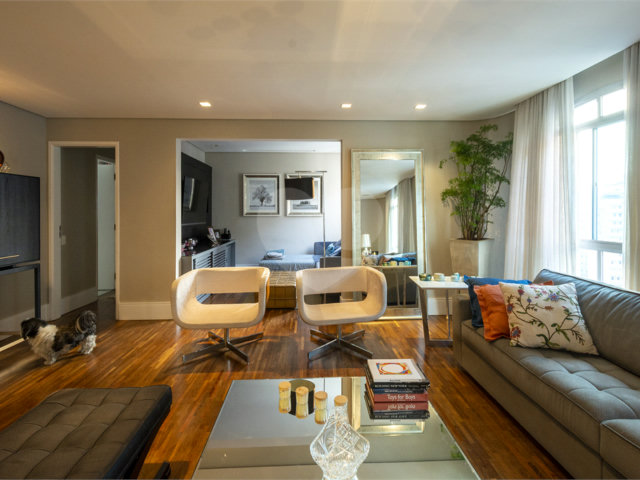 Apartamento à venda com 3 quartos, sendo 1 suíte,  em Jardim Marajoara, São Paulo, SP