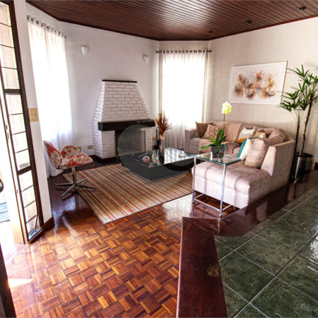 Casa à venda com 1 quarto, sendo 3 suítes, em Esplanada Mendes Moraes, São Roque, SP