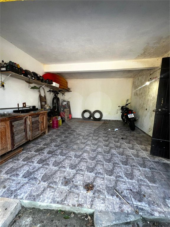 Casa à venda com 3 quartos, sendo 1 suíte, no Centro, Guararema, SP