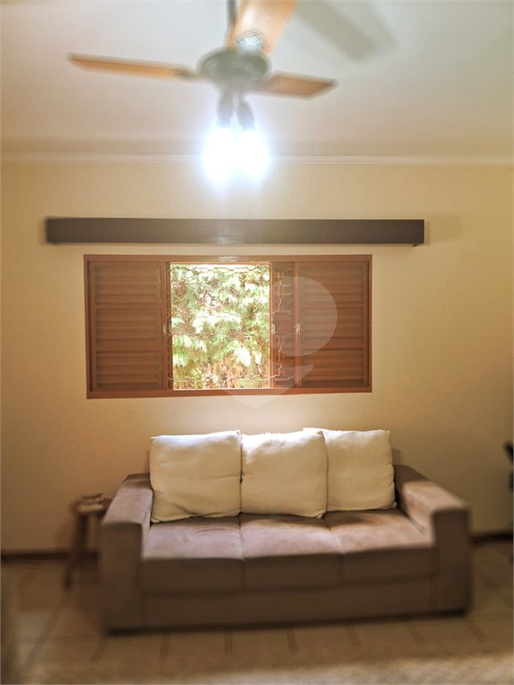Casa à venda com 3 quartos, sendo 1 suíte, no condomínio Acmti - Colinas do Mosteiro, Terras de Itaici e Recanto dos Pássaros, Indaiatuba - SP