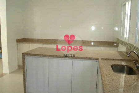 Casa à venda com 3 quartos, sendo 2 suítes, no condomínio Floradas Paratey, São José dos Campos - SP