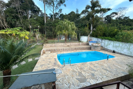 Casa em condomínio à venda com 3 quartos, sendo 1 suíte,  no Centro, Bom Jesus dos Perdões, SP