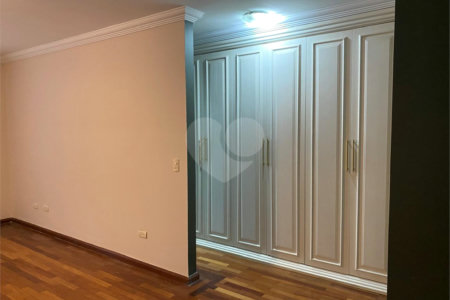 Sobrado à venda com 3 quartos, sendo 1 suíte, em Vila Lageado, São Paulo, SP