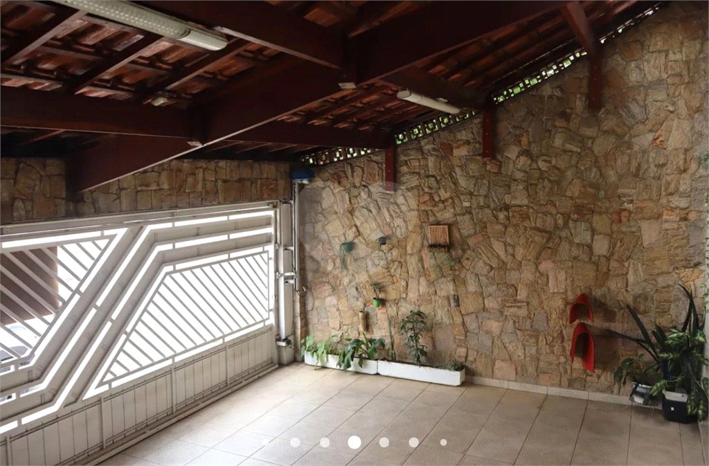 Casa à venda com 4 quartos, sendo 3 suítes,  em Vila Rosália, Guarulhos, SP