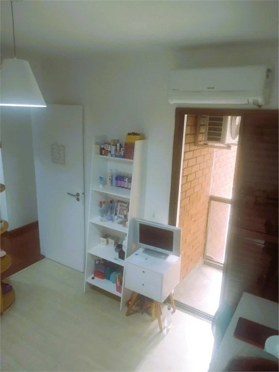 Apartamento à venda com 3 quartos, sendo 1 suíte, em Real Parque, São Paulo, SP
