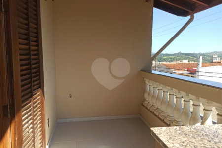 Casa à venda com 3 suítes em Jardim Brasil, Atibaia, SP