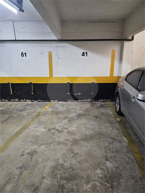 Apartamento à venda com 3 quartos, sendo 1 suíte,  em Itaim Bibi, São Paulo, SP