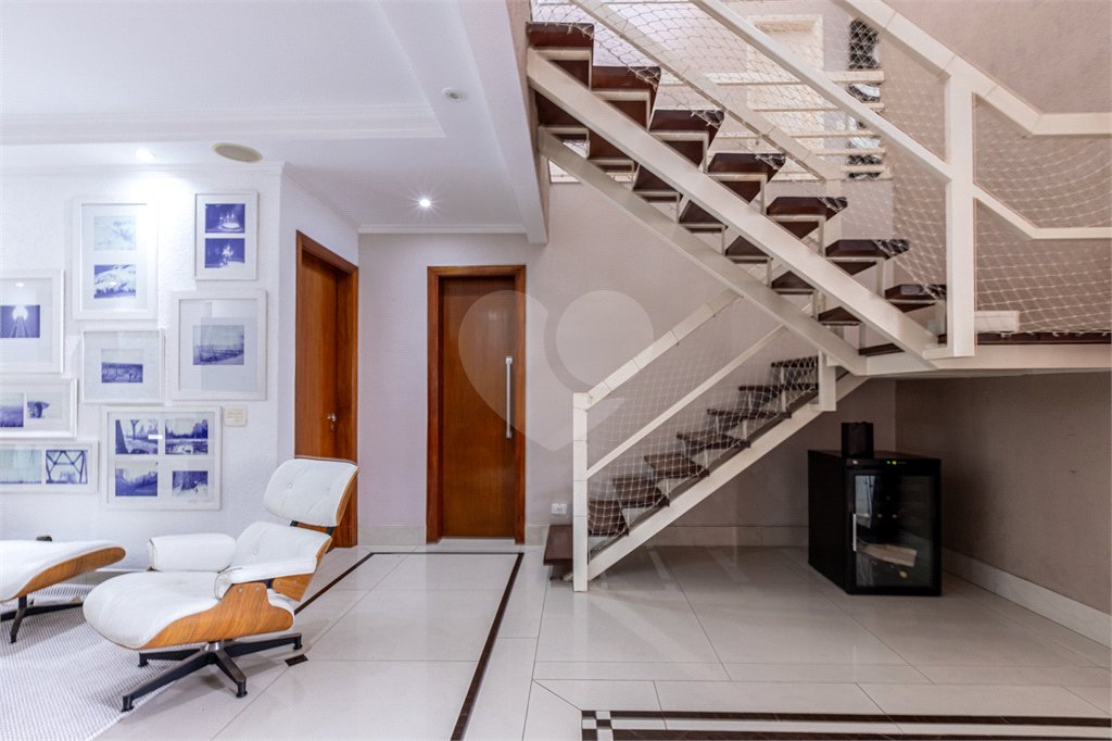 Casa à venda com 4 quartos, sendo 2 suítes,  no condomínio Los Alámos, São Paulo - SP