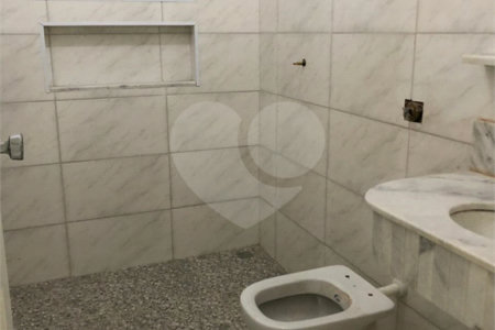 Sobrado à venda com 3 quartos em Jardim Humaitá, São Paulo, SP