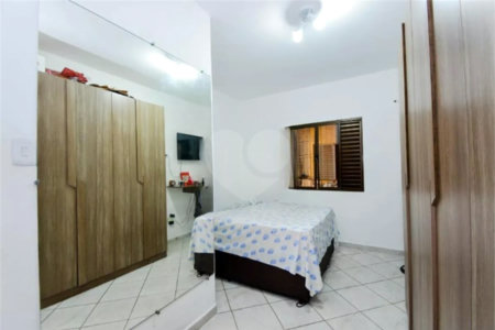 Casa à venda com 3 quartos, sendo 1 suíte,  em Jardim Aida, Guarulhos, SP