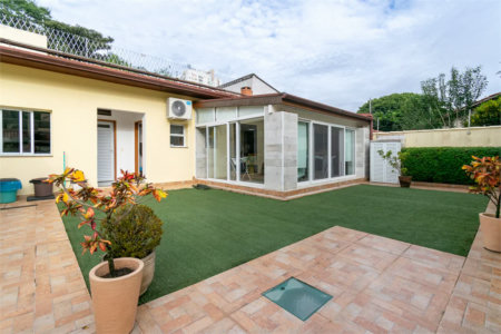 Casa à venda com 3 quartos, sendo 1 suíte,  em Vila Cordeiro, São Paulo, SP