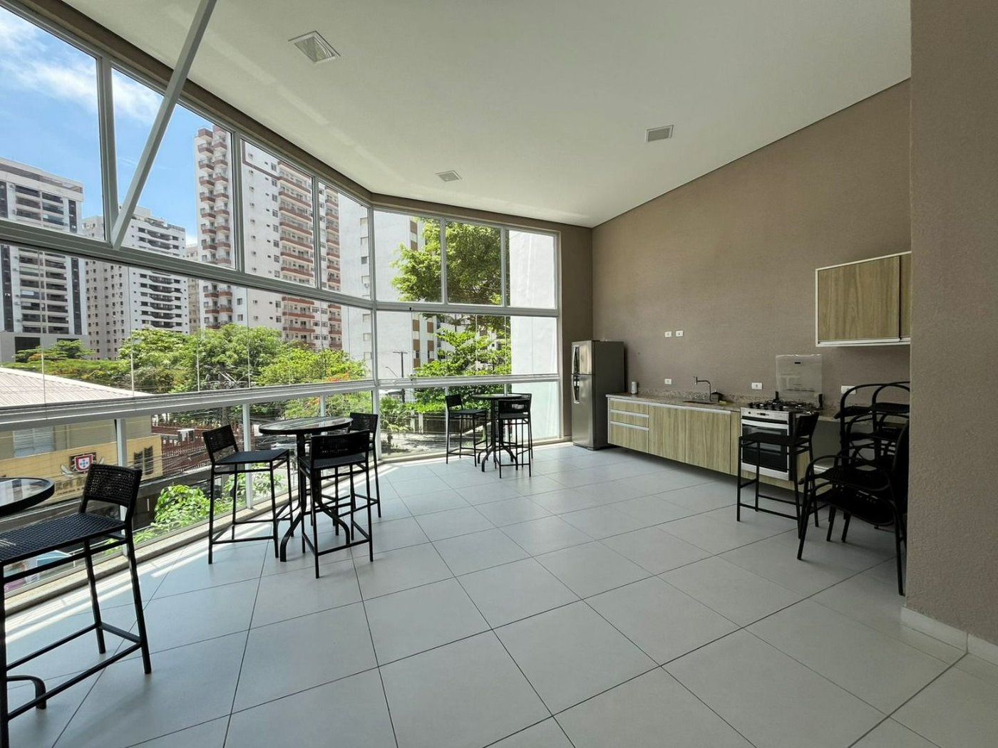 Cobertura com 3 dormitórios à venda, 270 m² por R$ 2.890.000,00 - Barra Funda - Guarujá/SP