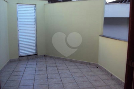 Sobrado à venda com 4 quartos, sendo 2 suítes, em Jardim Peri Peri, São Paulo, SP