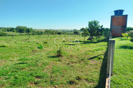 Chácara à venda com 3 quartos, sendo 1 suíte,  em Área Rural de Emilianópolis, Emilianópolis, SP