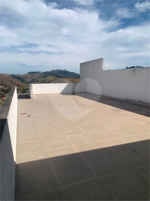 Casa à venda com 3 quartos, sendo 1 suíte, em Vila Modesto, Paraibuna, SP