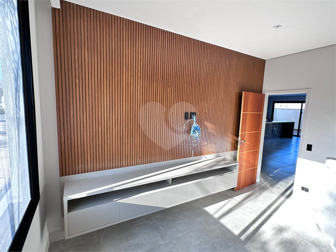 Casa à venda com 3 suítes no condomínio Residencial Central Parque, Salto - SP