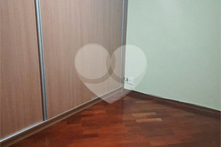 Apartamento à venda com 3 quartos, sendo 1 suíte, em Mirandópolis, São Paulo, SP