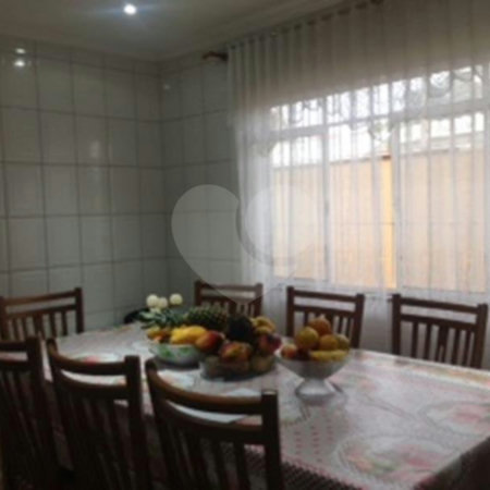 Sobrado à venda com 3 quartos, sendo 1 suíte, em Jardim Monte Kemel, São Paulo, SP