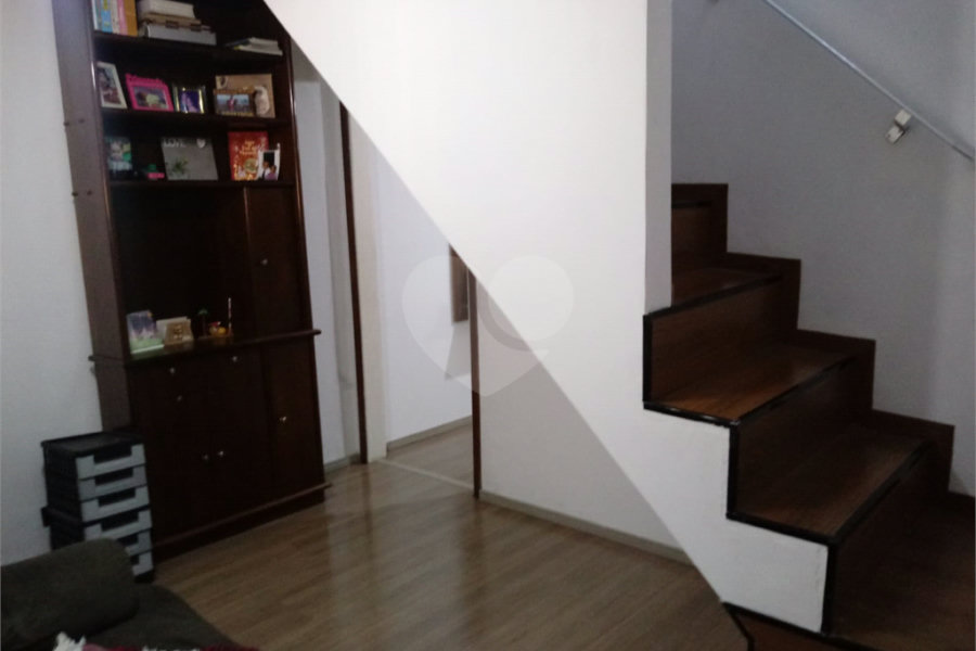 Sobrado à venda com 3 quartos no Brasilândia, São Paulo, SP